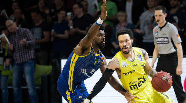 一个值得被 一个值得被